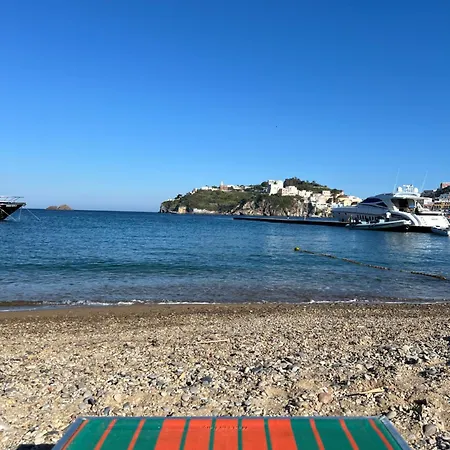 Отель Silvia Santa Mari Понца