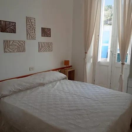 Hotel Silvia Santa Mari 2*