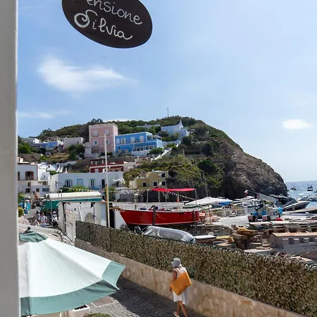 Hotel Silvia Santa Mari